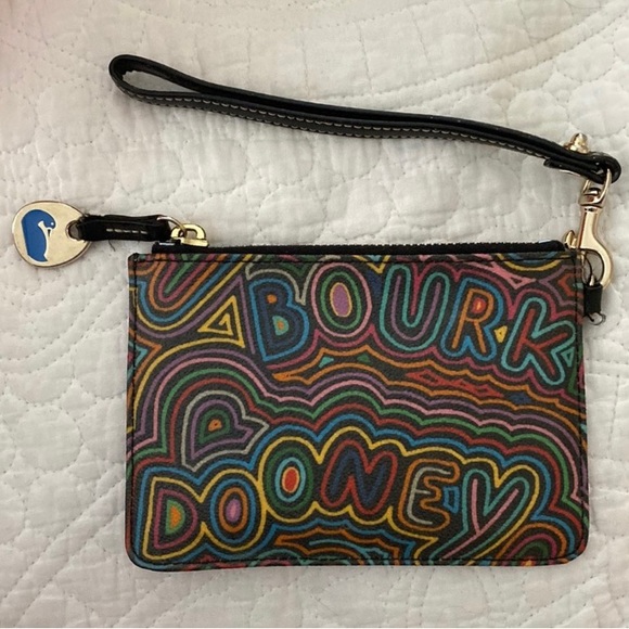 Pre-Loved: DOONEY & BOURKE Wristlet - Picture 1 of 8